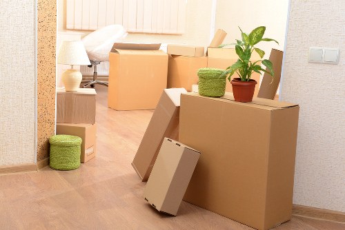 Local moving team planning access and parking in Uxbridge